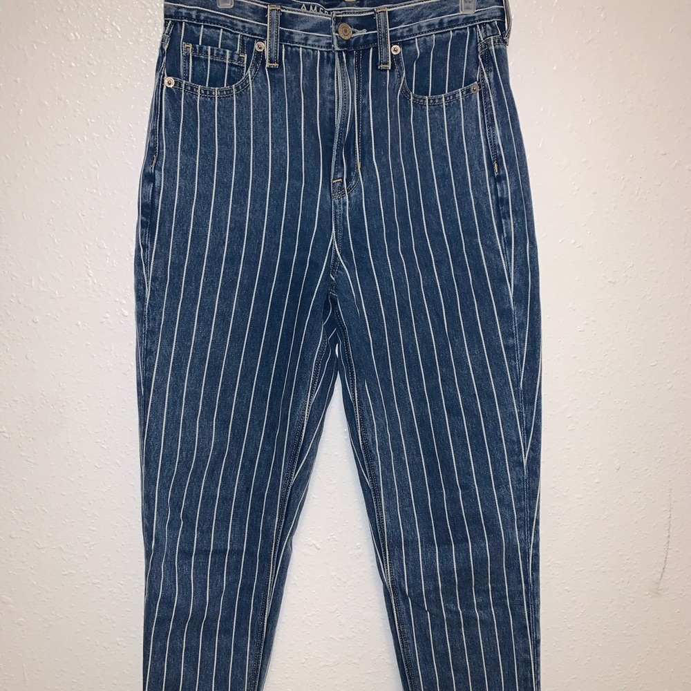 American Eagle mom jeans